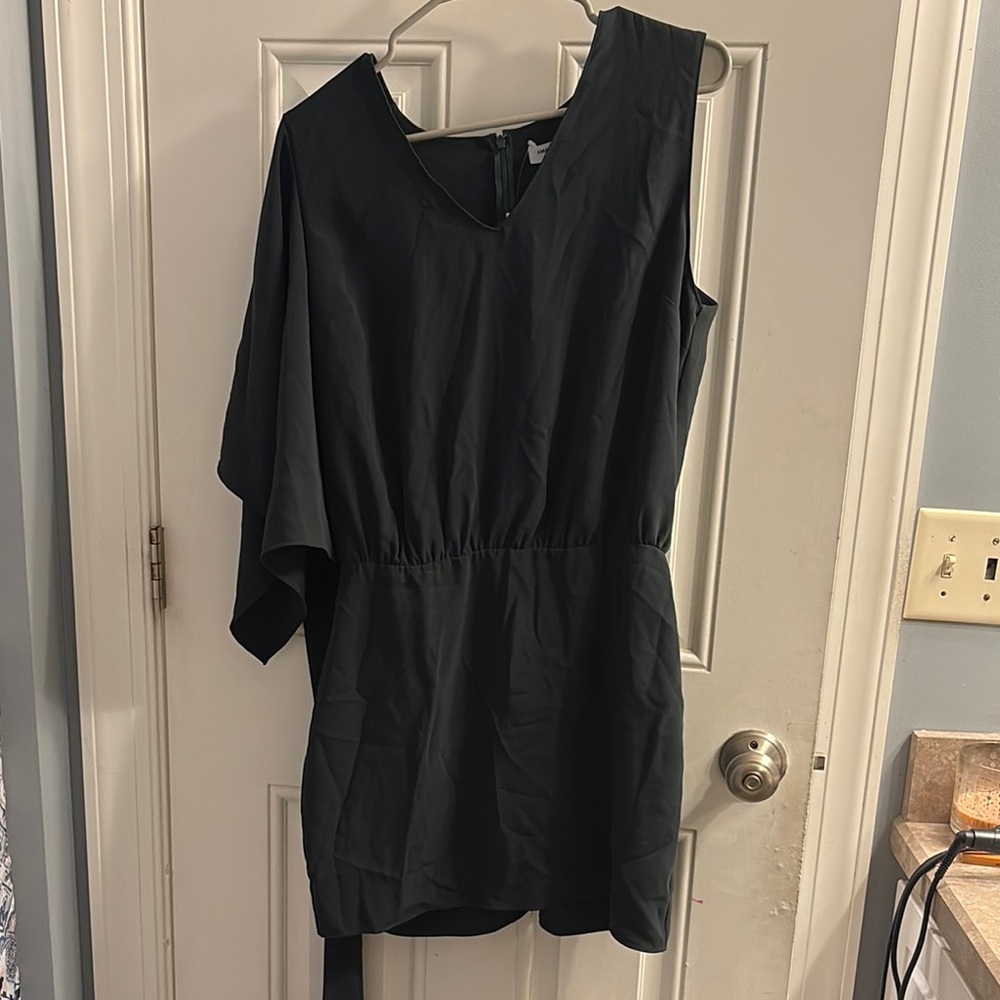 Elegant Black Dress size appx 8 with zip back
